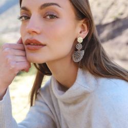 Boucles d'oreilles femme pendantes santibÉ baby espagnola doré et perles baby esp-nois-bo - pendantes - edora - 2