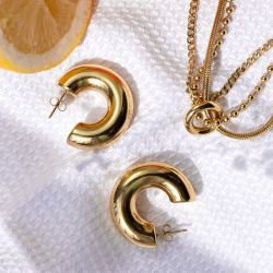 Boucles d'oreilles femme créoles zag chantal acier doré sec21313-01uni1030 - boucles-d-oreilles-acier - edora - 4