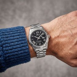 Montre Homme LOTUS Freedom cadran noir et acier gris 19002/5