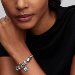 Charm femme PANDORA Disney Stitch Lapin de Pâque 794498C01