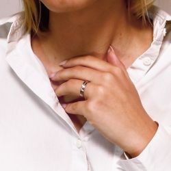 Bague femme alliance EDORA OR 18 carats gris et diamants EDO3712115