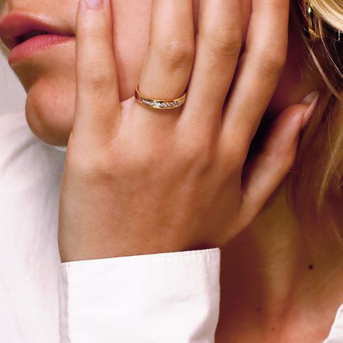 Bague femme alliance EDORA OR 9 carats bicolore serti grain et diamants EDOH2678099