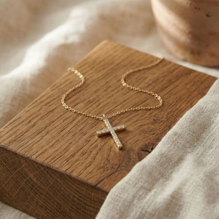 Collier Croix Empierrée PLAQUE OR Jaune et Oxydes