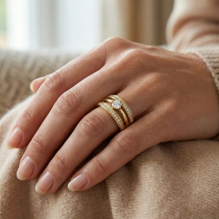 bague femme solitaire accompagné EDORA PLAQUE OR et oxydes