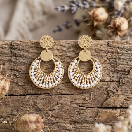Boucles d'oreilles femme pendantes sàntibé mini luna blanc doré mini lun-blan-bo-2 – boucles d'oreilles bohème chic