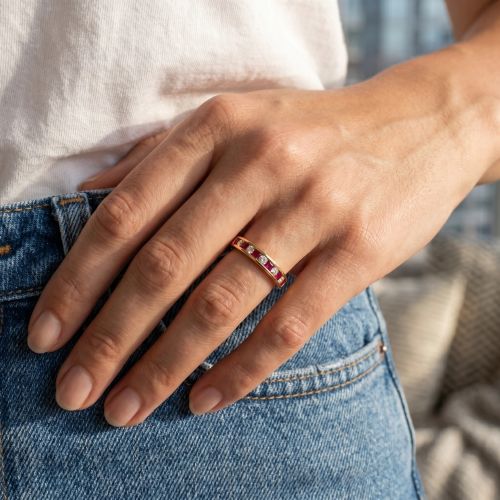 Bague femme alliance EDORA plaqué or et oxydes rouges EDO76100306