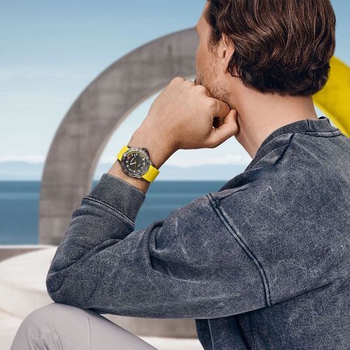 Montre Homme Quartz WENGER Seaforce Silicone Jaune 01.0641.145