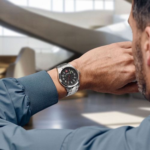 Montre Homme Quartz WENGER Terragraph Acier Gris 01.0541.122