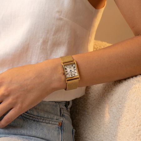 Montre femme lip churchill c18 acier doré 671947 – montres françaises