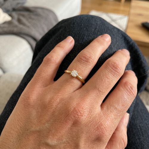 Bague Femme Solitaire Pastille EDORA OR 9 Carats jaune et Diamants 0,05 ct EDOB2/912.P.05.J.6.9