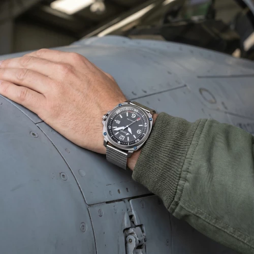 Montre Homme Rafale Solo Display PILOTE Acier Cadran noir 666036