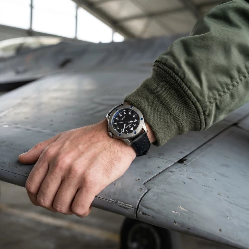 Montre Homme Rafale Solo Display PILOTE Cuir Noir 666035