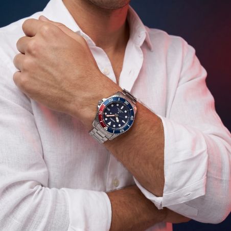 Montre Homme SEIKO Prospex Quartz Solaire Diver's 200m SNE595P1