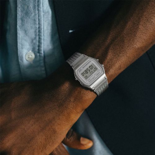 Montre Mixte CASIO Collection Vintage Numérique Maille Métallique Grise A158WEM-7EF
