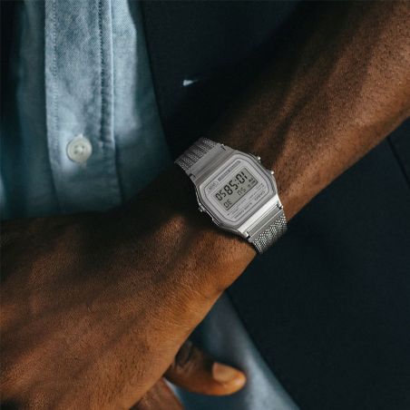 Montre Mixte CASIO Collection Vintage Numérique Maille Métallique Grise A158WEM-7EF