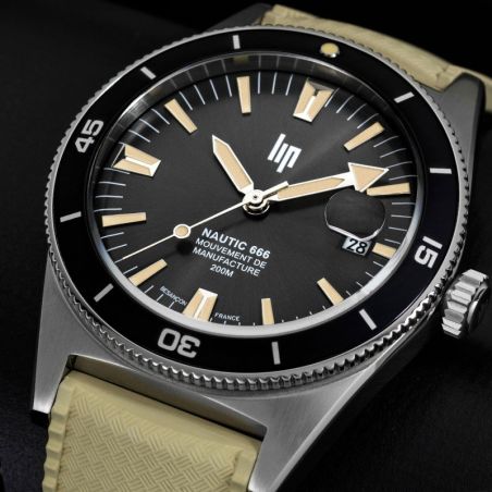 Montre homme lip manufacture nautic 666 automatique 200m élastomère beige 676054 – montres françaises