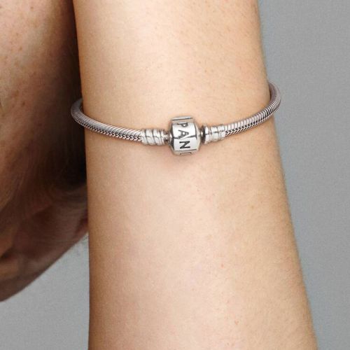 Bracelet Femme PANDORA Moments Maille Serpent Fermoir Barillet 594593C00