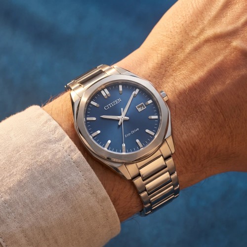 Montre Unisexe CITIZEN Platform Eco-Drive Boîtier Octogonal Cadran Bleu Bracelet Acier BM7620-83M