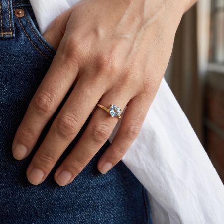 Bague Femme Cœur EDORA Or 9 Carats Jaune et Topaze Bleue EDOB9/545.TOP.J.9