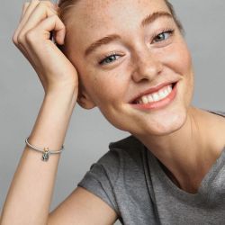 Charm femme marvel x pandora loki doré 14 carats argent 925/1000 - charms - edora - 1