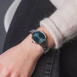 Montre femme pierre lannier chouquette argenté cadran vert bracelet acier argenté 078j691 - montres-femme - edora - 1