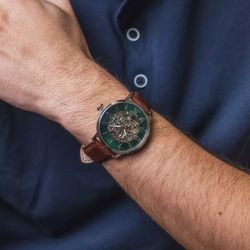 Montre homme pierre lannier automatic argenté cadran vert bracelet cuir brun 323d174 - montres-homme - edora - 1