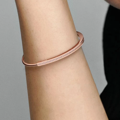 Bracelet Femme Pandora Signature Jonc Pavé I-D 582313C01