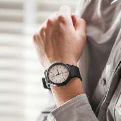 Montre homme casio résine noire mw-240-7evef - analogiques - edora - 1