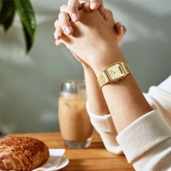 Montre mixte anadigitale casio edgy collection acier doré aq-230ga-9dmqyes - digitales - edora - 1