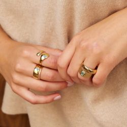 Bague femme zag hug acier doré srl22056-01uni - bagues-acier - edora - 1