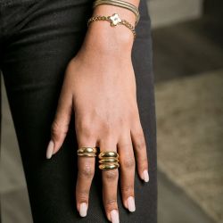 Bague femme zag louvre acier doré srl23256-01uni - bagues-acier - edora - 1