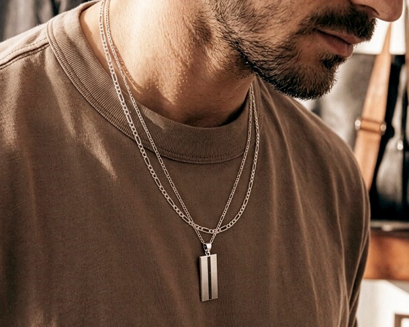 Collier homme: chaine en or homme, chaine argent & pendentif